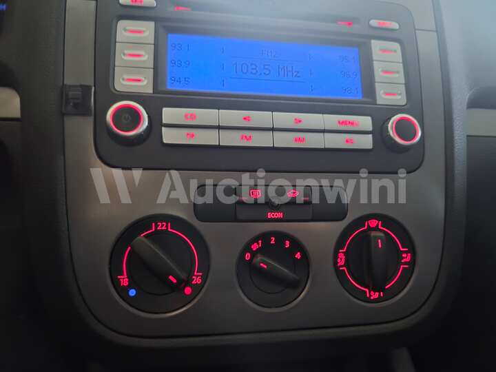 Volkswagen Golf 2008 — 18