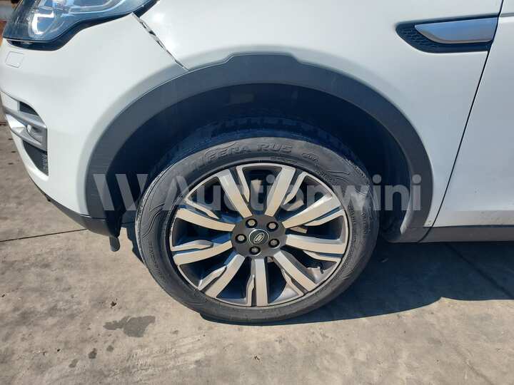 Land Rover Discovery Sport 2018 — 17