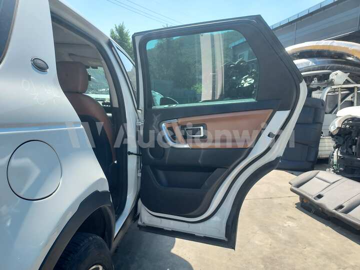 Land Rover Discovery Sport 2018 — 28