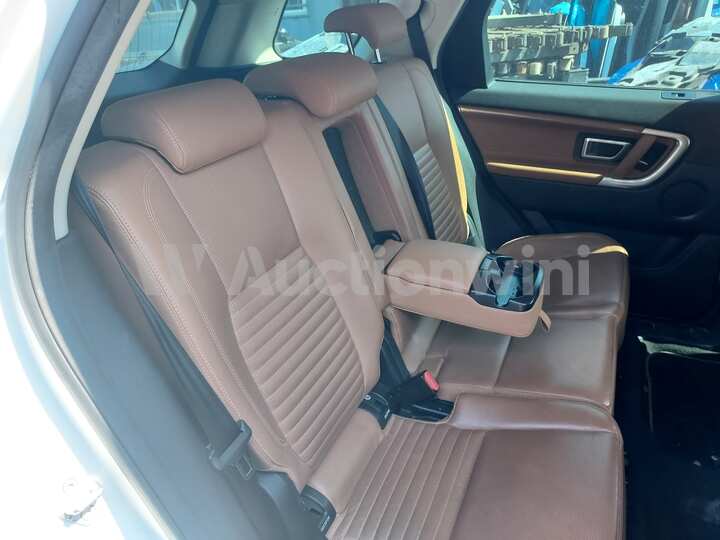 Land Rover Discovery Sport 2018 — 30