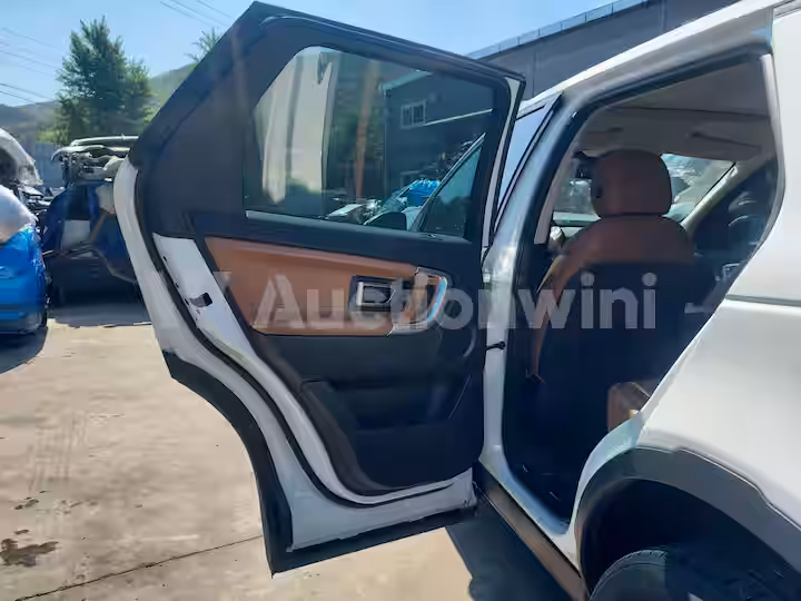 Land Rover Discovery Sport 2018 — 31