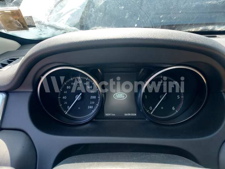 Land Rover Discovery Sport 2018 — 43