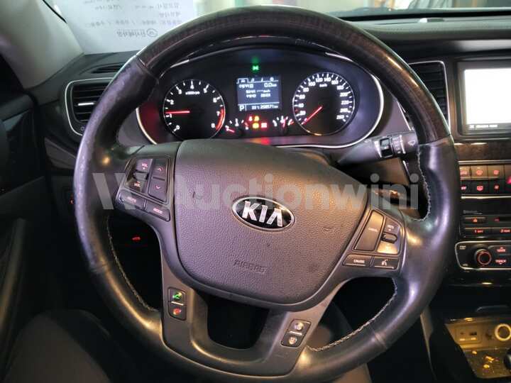 Kia K7 2013 — 30