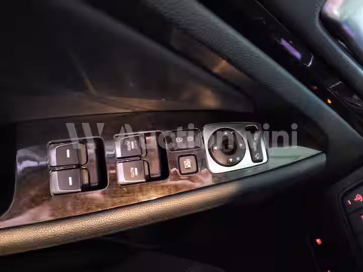 Kia K7 2013 — 32