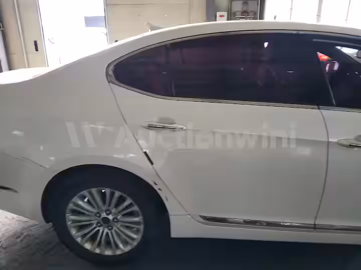 Kia K7 2013 — 10