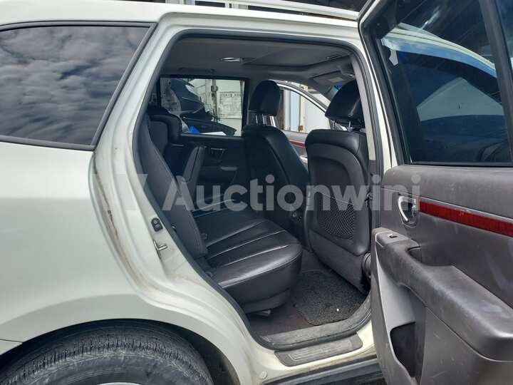 Hyundai SantaFe 2011 — 30