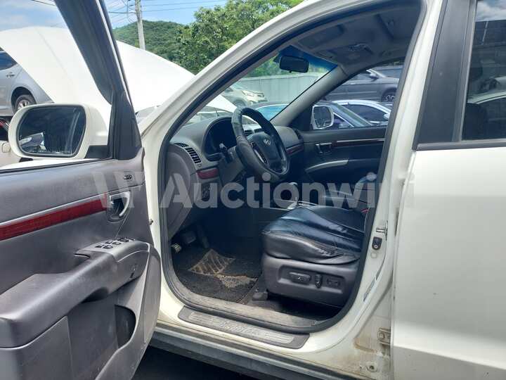 Hyundai SantaFe 2011 — 34