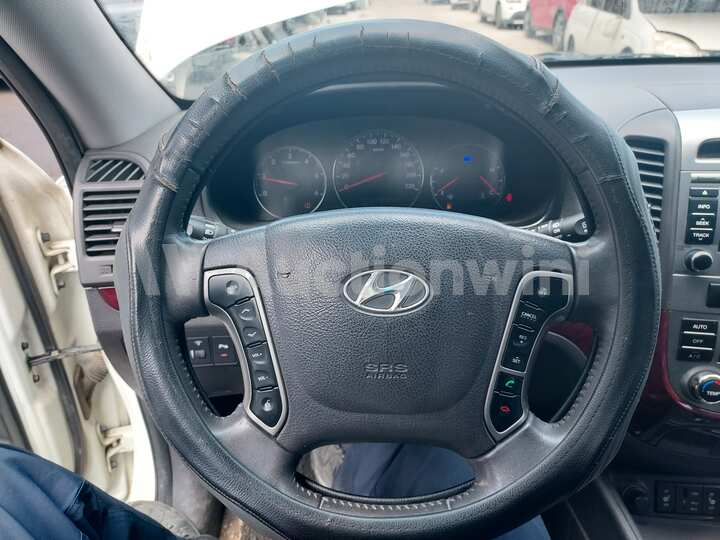 Hyundai SantaFe 2011 — 40