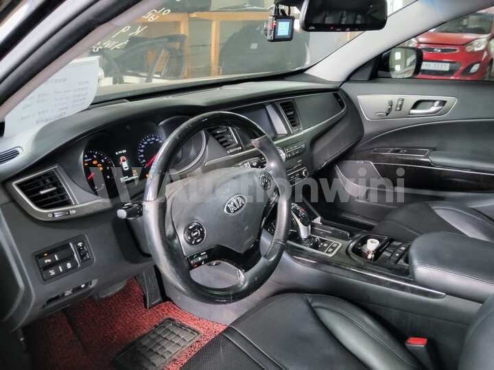 Kia K9 2014 — 39
