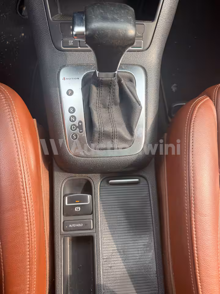 Volkswagen Tiguan 2009 — 17