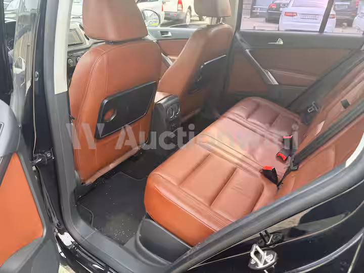 Volkswagen Tiguan 2009 — 22