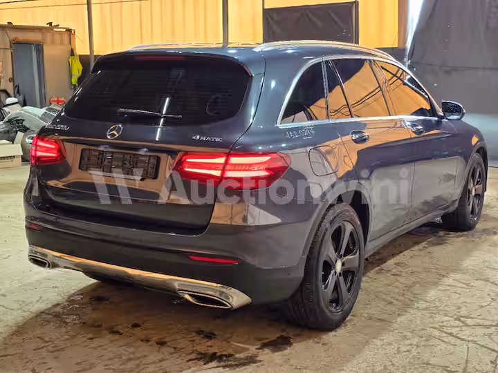 Mercedes Benz GLC Class 2016 — 5
