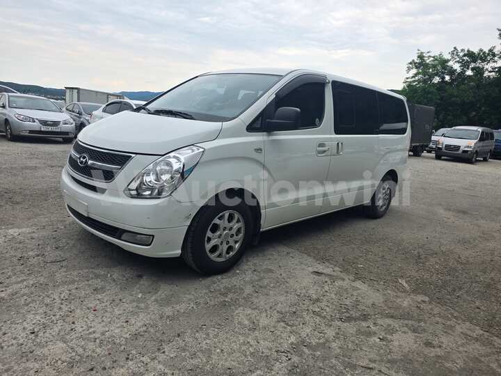 Hyundai Starex 2011 — 1