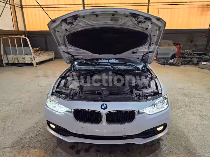 BMW 3 Series 2016 — 11