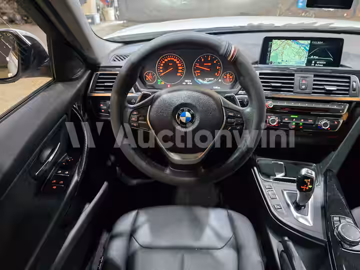 BMW 3 Series 2016 — 35