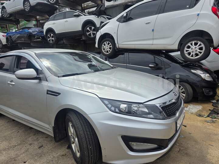 Kia K5 2013 — 2
