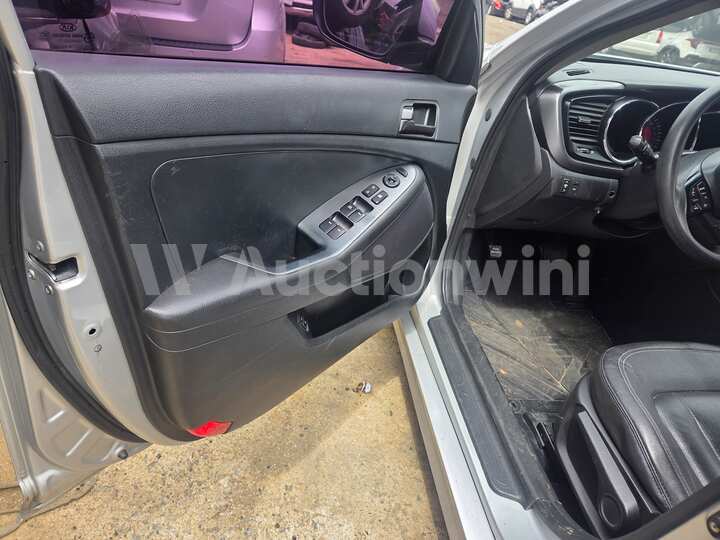 Kia K5 2013 — 10