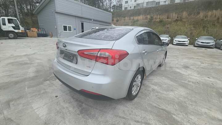 Kia K3 2013 — 2