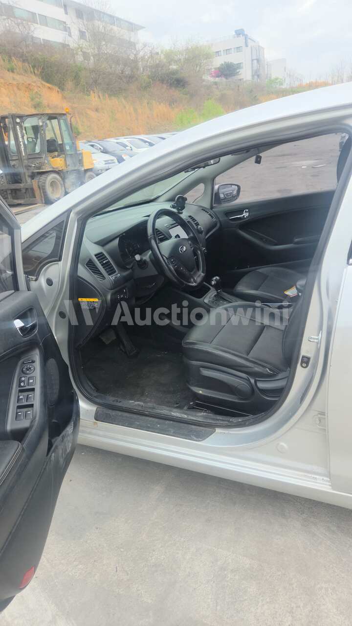 Kia K3 2013 — 12