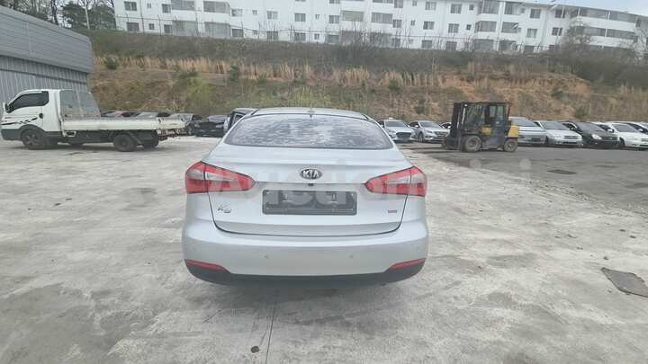 Kia K3 2013 — 3