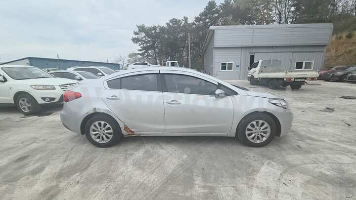 Kia K3 2013 — 8