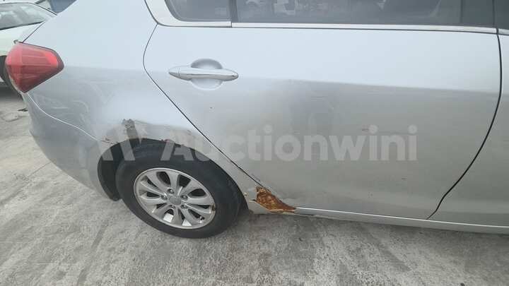 Kia K3 2013 — 10