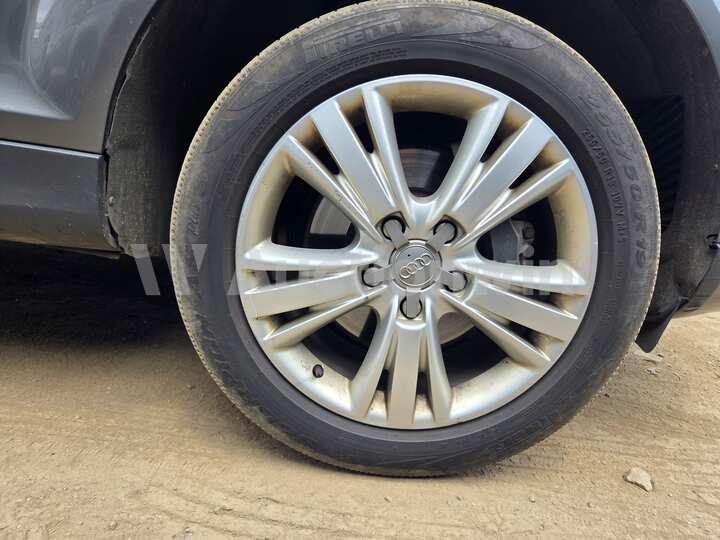Audi Q7 2015 — 32