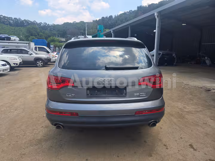 Audi Q7 2015 — 6