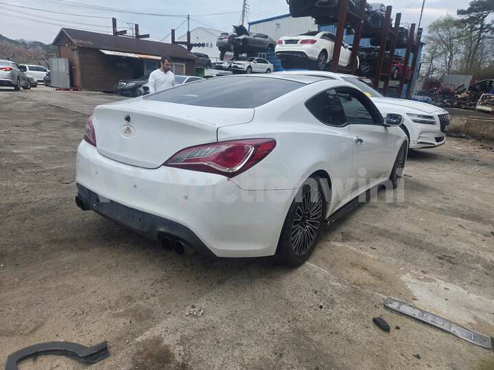 Genesis Coupe 2012 — 5