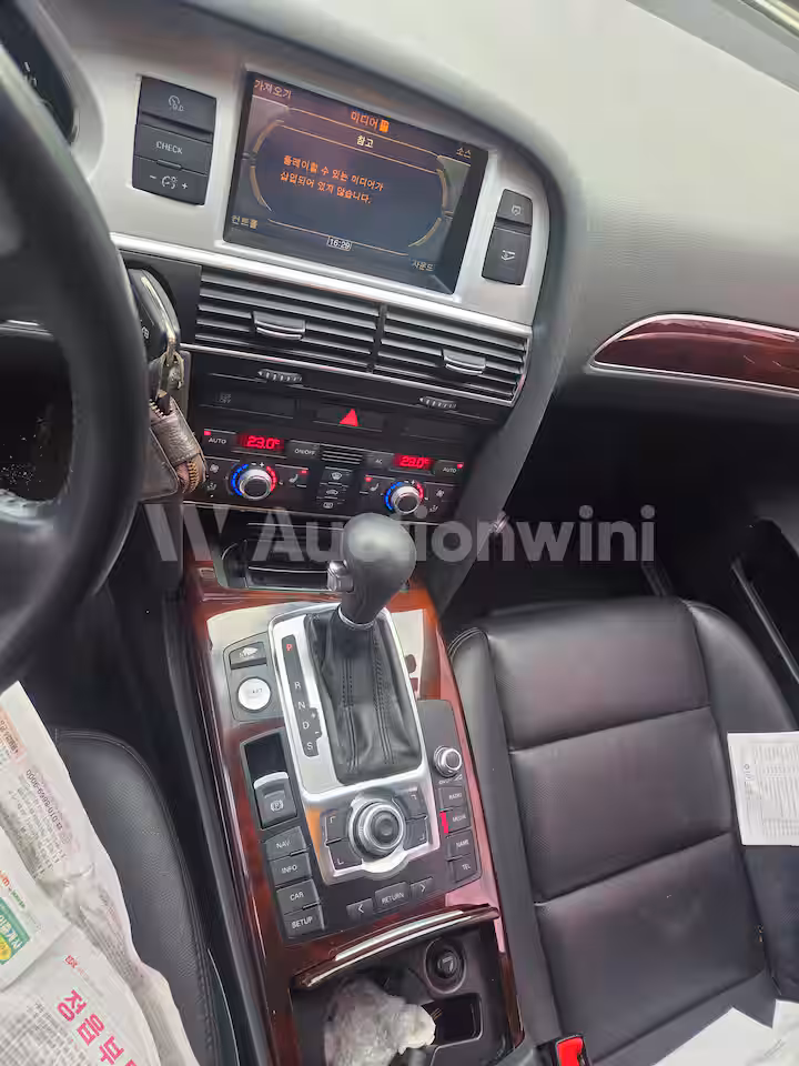 Audi A6 2011 — 15