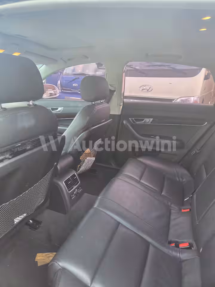 Audi A6 2011 — 18