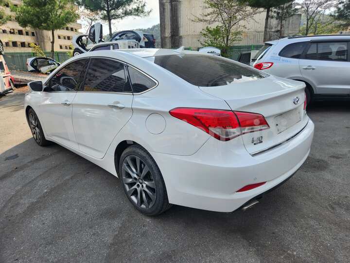 Hyundai i40 2014 — 9