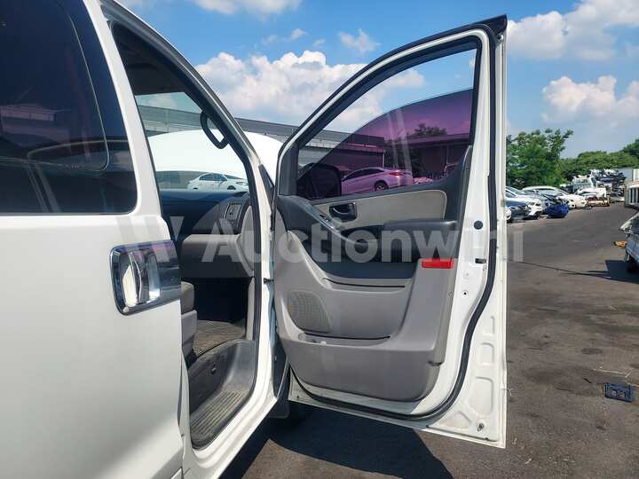 Hyundai Starex 2012 — 23