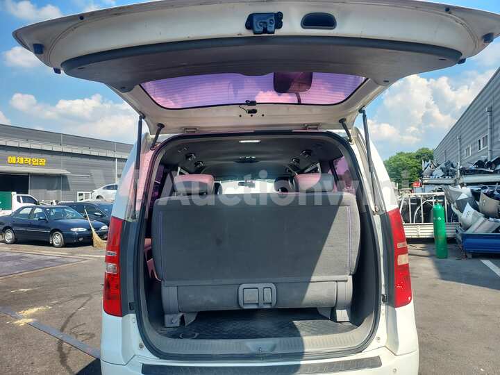 Hyundai Starex 2012 — 30