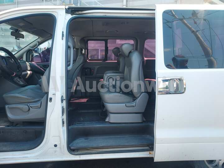 Hyundai Starex 2012 — 31