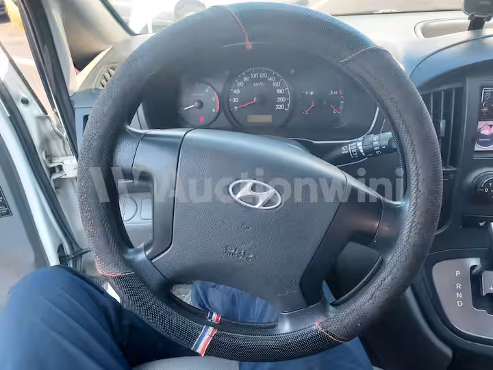 Hyundai Starex 2012 — 39