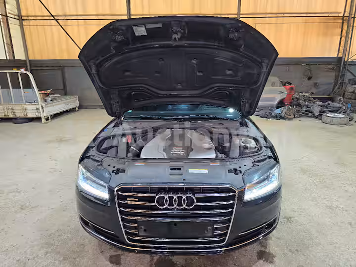 Audi A8 2015 — 12