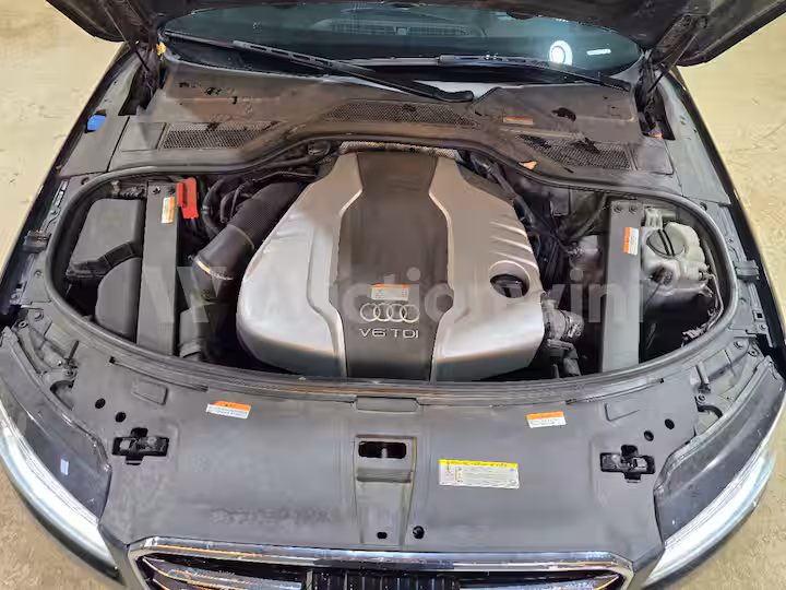 Audi A8 2015 — 14