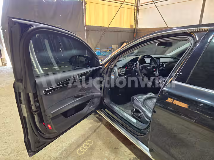 Audi A8 2015 — 16