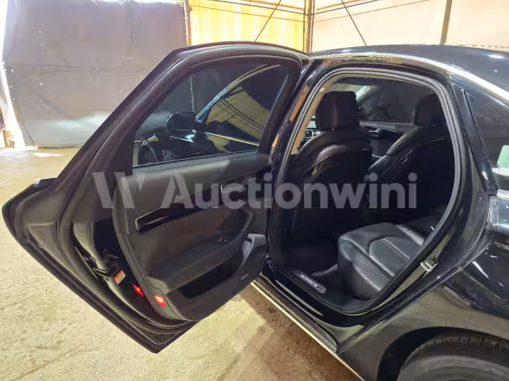 Audi A8 2015 — 19