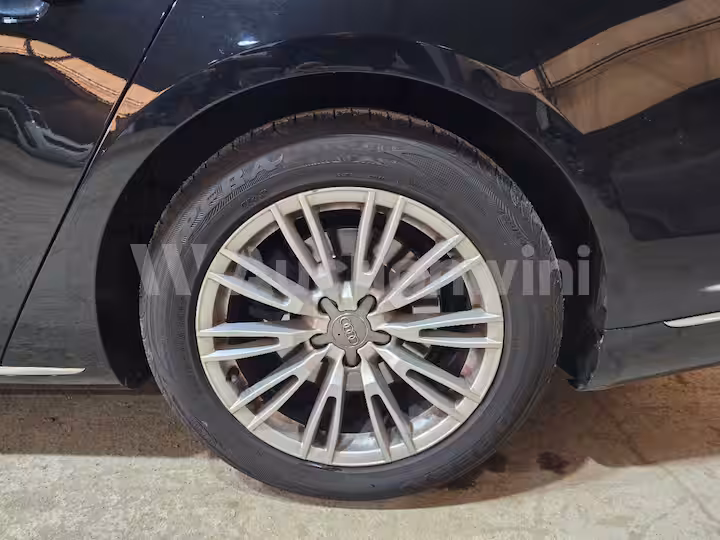 Audi A8 2015 — 52