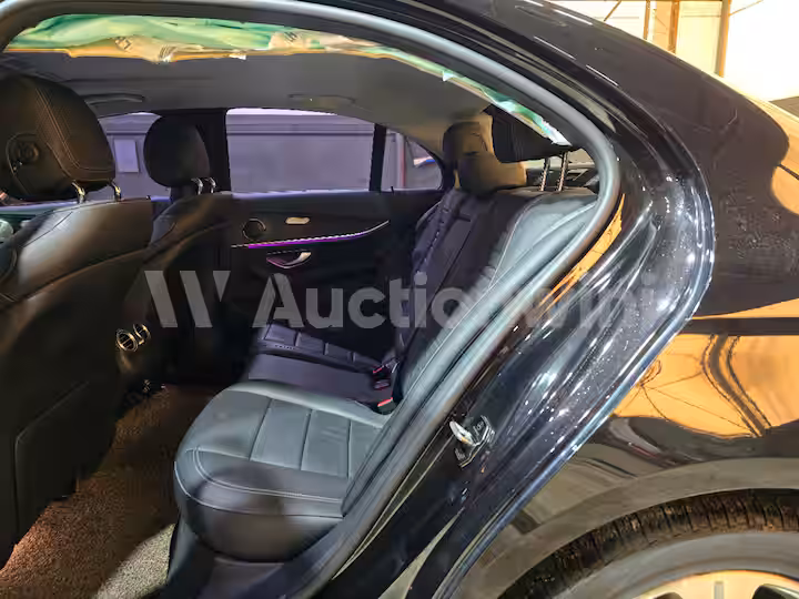 Mercedes Benz E Class 2017 — 15