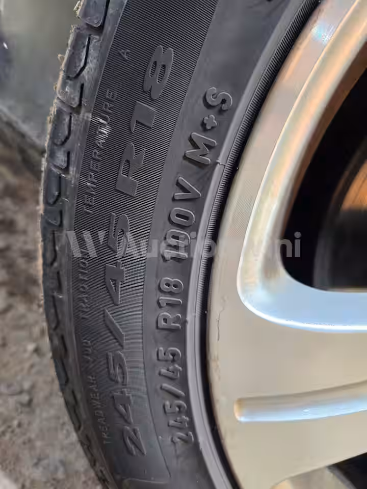Mercedes Benz E Class 2017 — 47