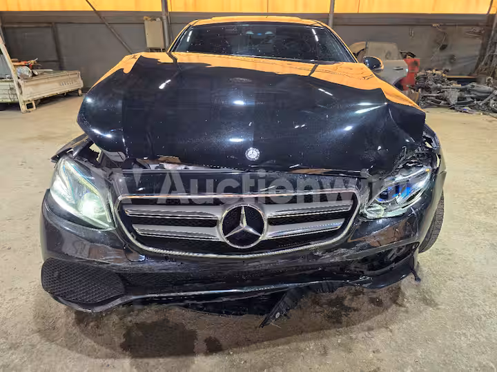 Mercedes Benz E Class 2017 — 53