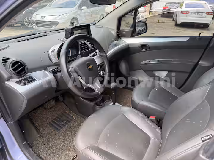 Chevrolet Spark 2014 — 26
