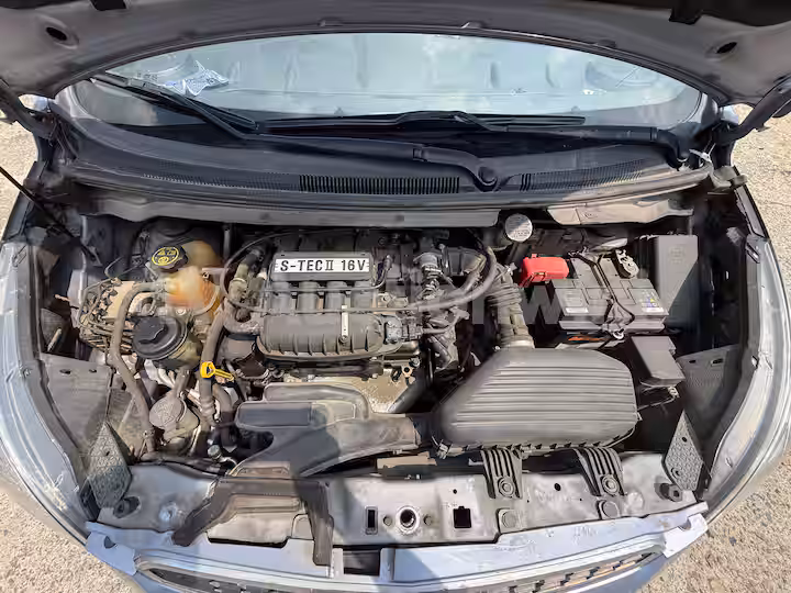 Chevrolet Spark 2014 — 28