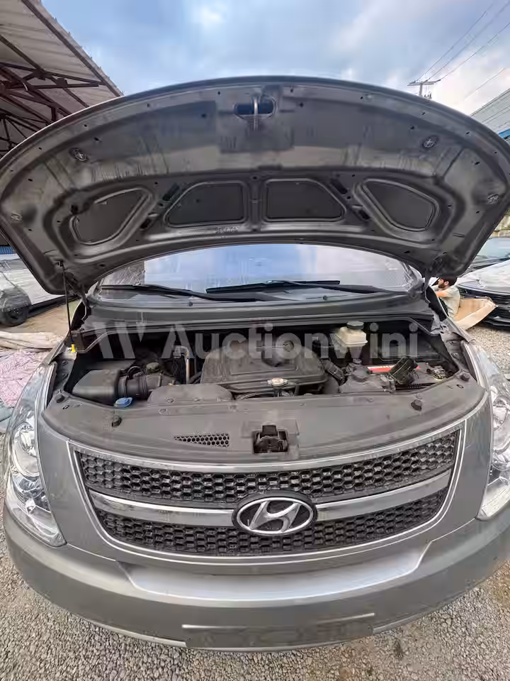 Hyundai Starex 2016 — 13