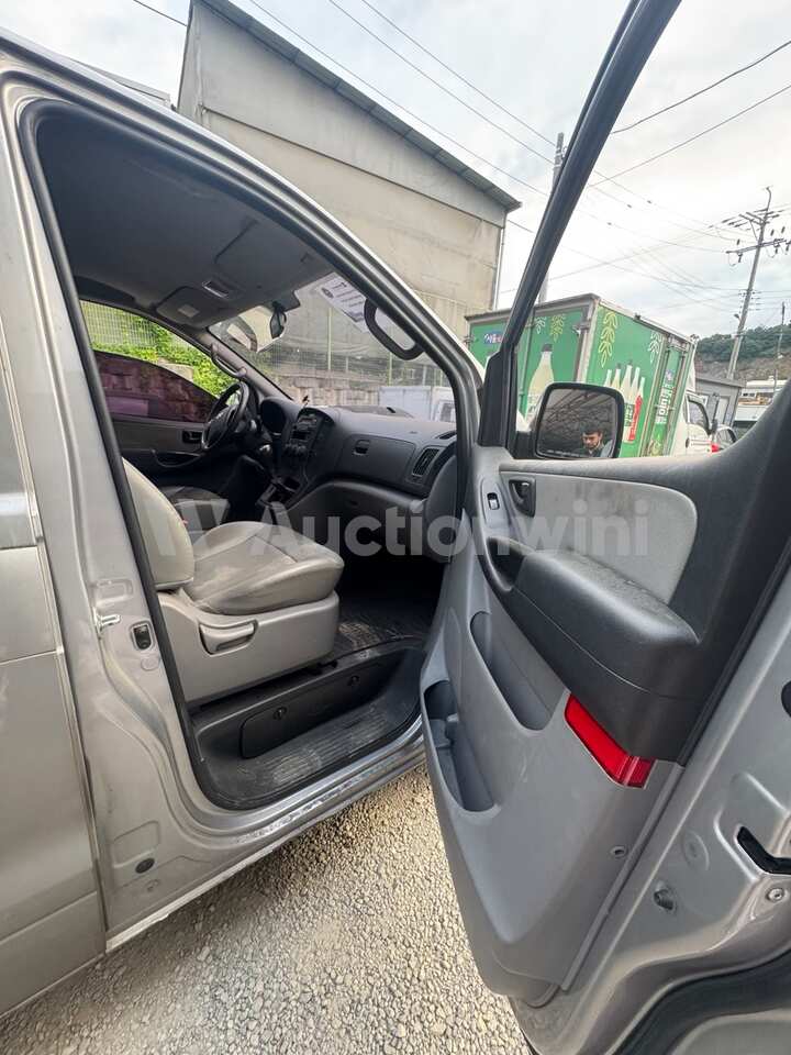 Hyundai Starex 2016 — 9