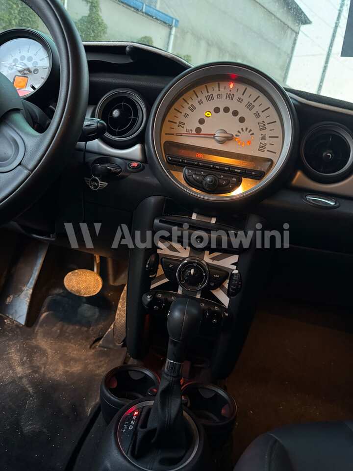Mini Cooper 2013 — 14