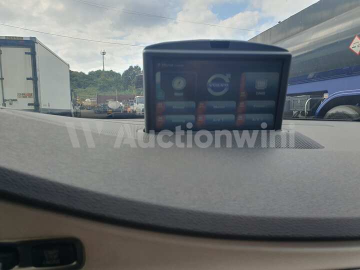 Volvo XC70 2010 — 13